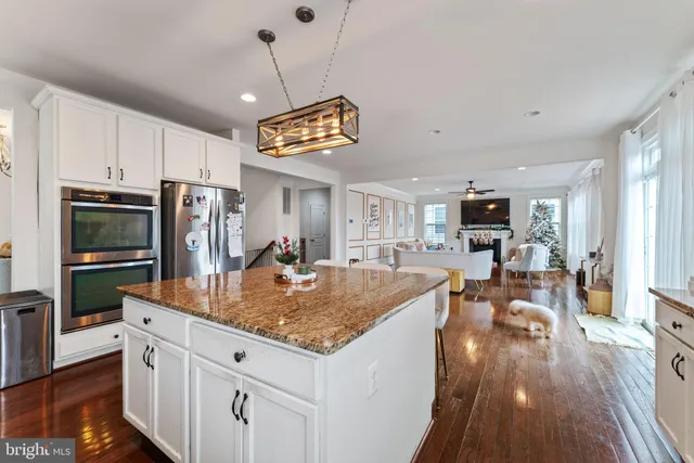 $5,495 | 6526 Wayside Place, Alexandria, VA 22310