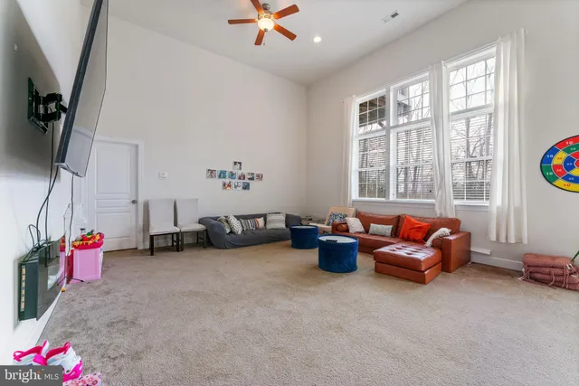 $5,495 | 6526 Wayside Place, Alexandria, VA 22310