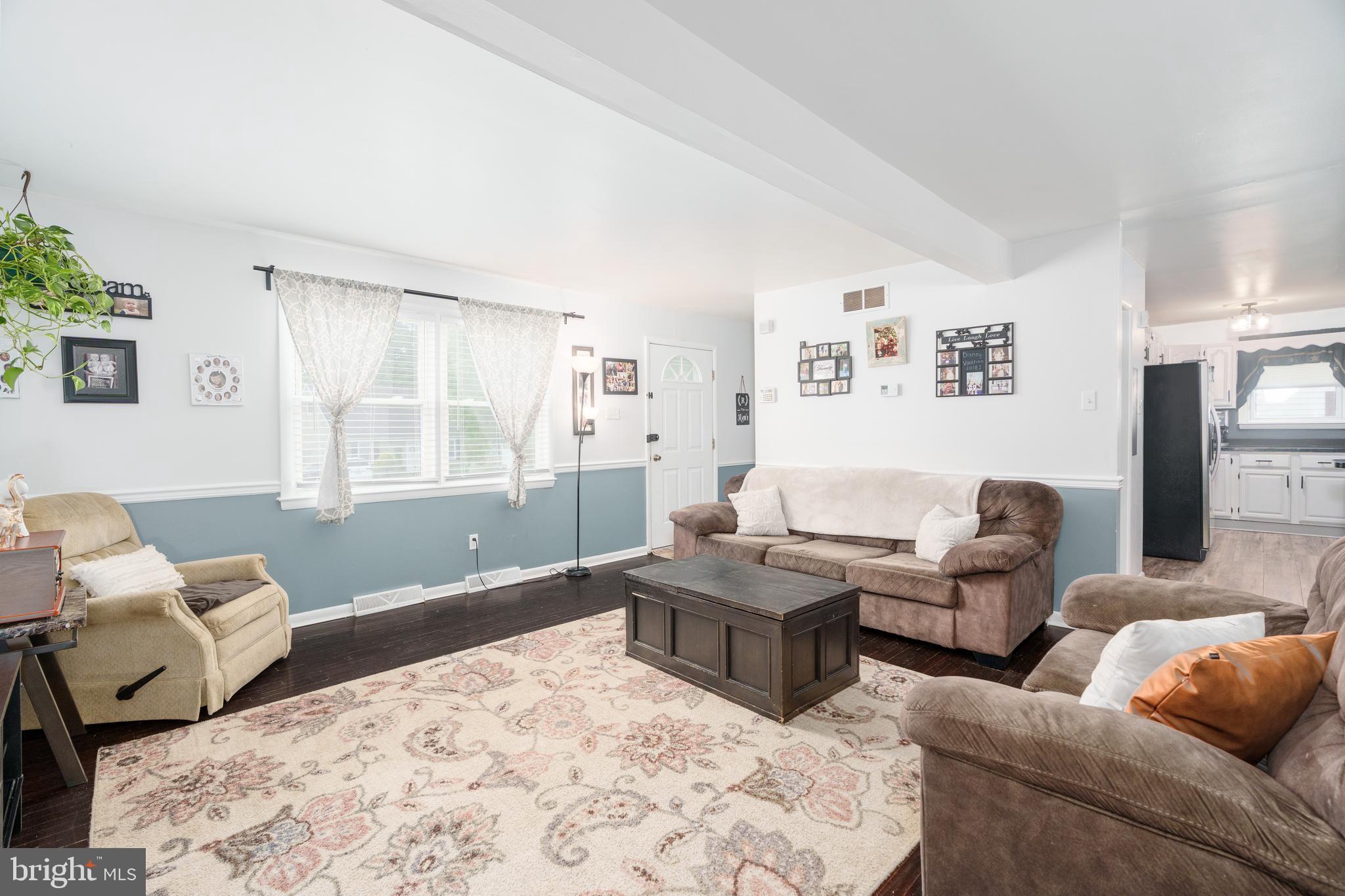 132 Jarmon Road Elkton, MD 21921 - Photo 4 of 21 Living room