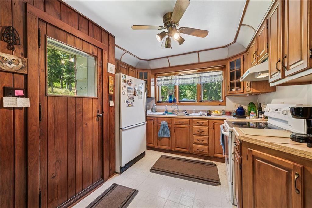 409 Valencia Road Mars, PA 16046 - Photo 7 of 28