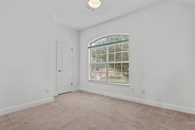 $985,000 | 5724 Brittlyns Court, Austin, TX 78730