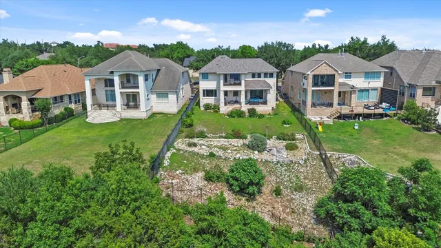 $985,000 | 5724 Brittlyns Court, Austin, TX 78730