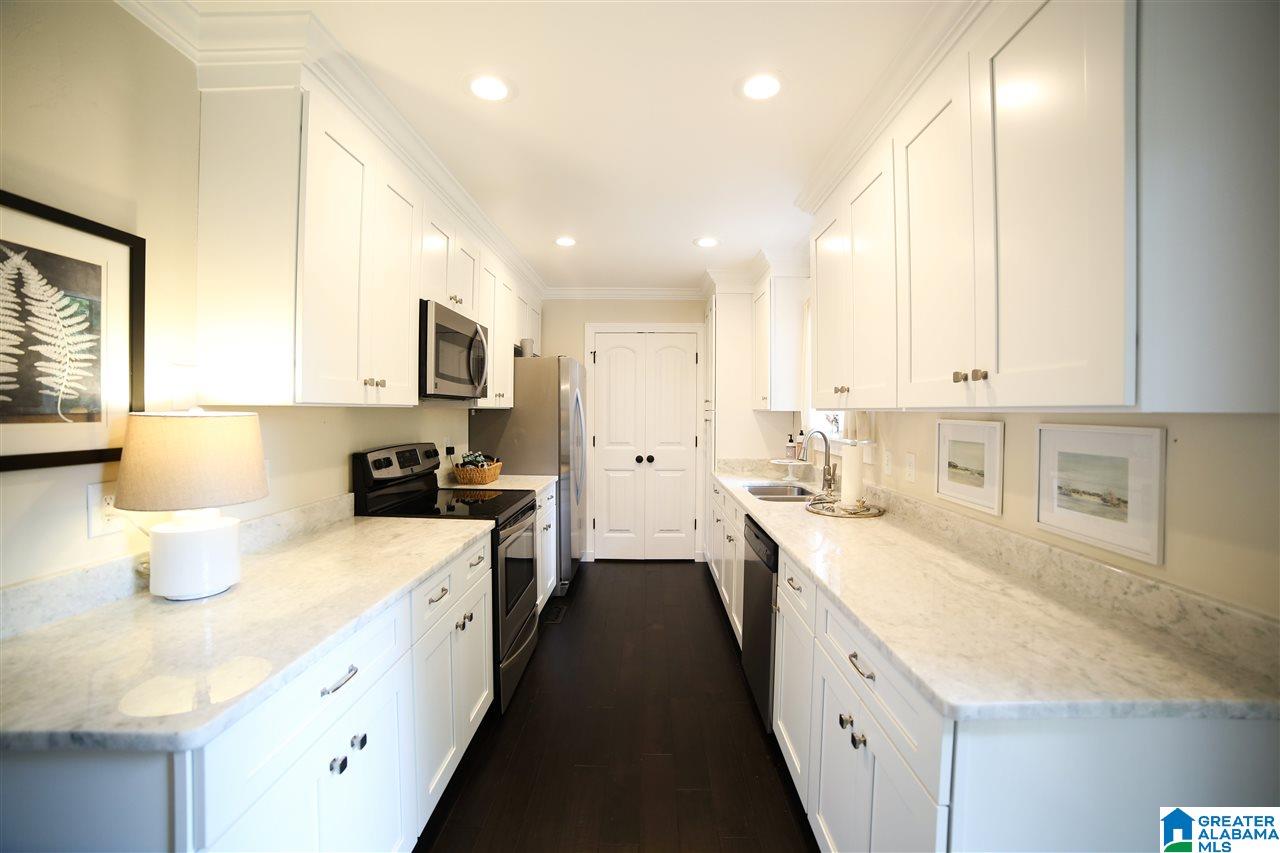 5621 Hampton Road Birmingham, AL 35210 - Photo 15 of 48