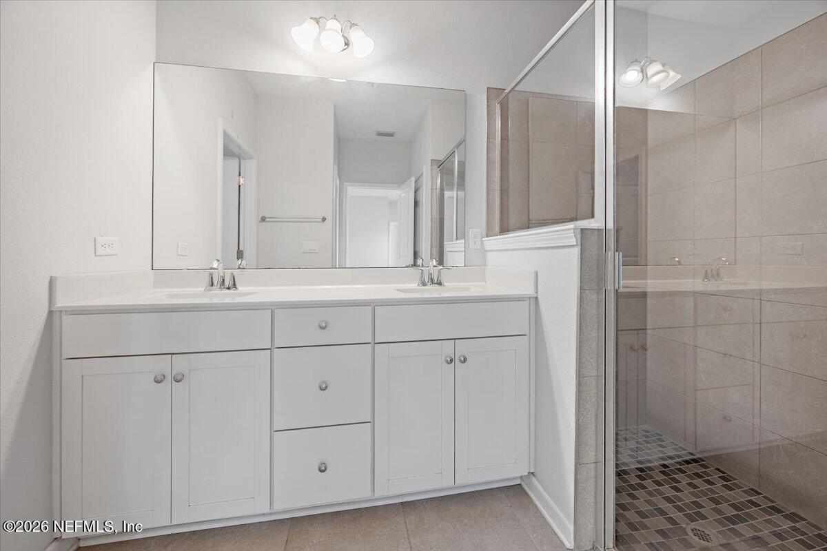9974 Kevin Road Jacksonville, FL 32257 - Photo 17 of 28 15-Primary Bathroom
