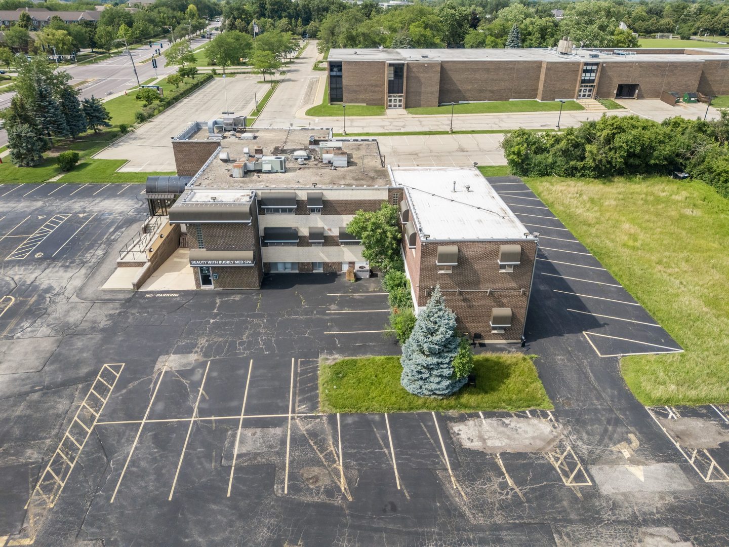 281 Waukegan Road Northfield, IL 60093 - Photo 11 of 31 Gallery Image 11