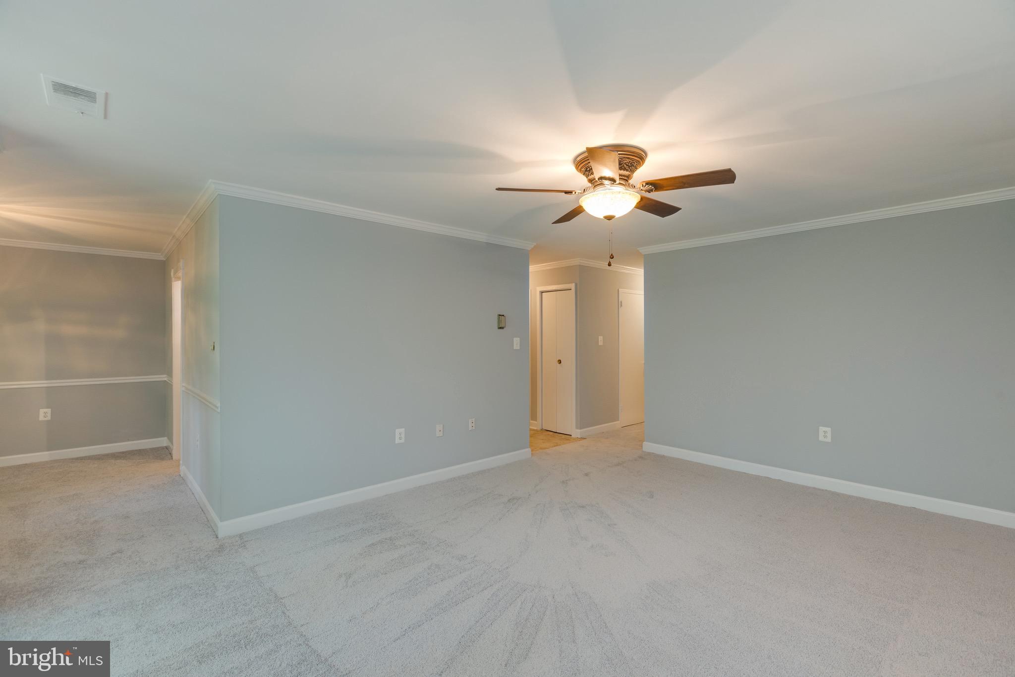 1404 Northgate Square, Unit 21C Reston, VA 20190 - Photo 8 of 32 Dining Room
