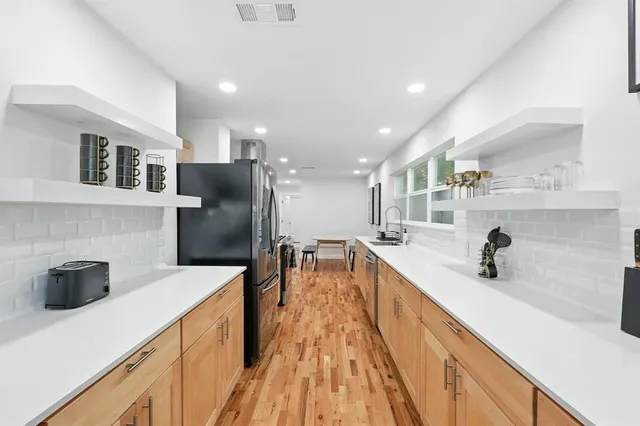 $435,000 | 1009 Walnut Street, Irving, TX 75060