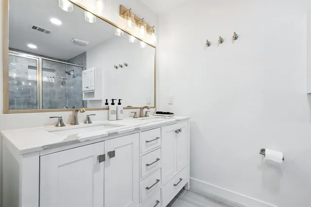 $435,000 | 1009 Walnut Street, Irving, TX 75060