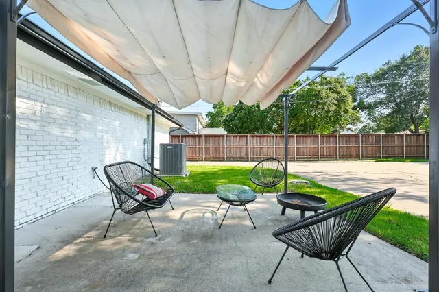 $435,000 | 1009 Walnut Street, Irving, TX 75060