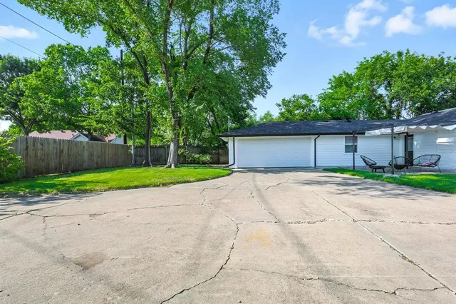 $435,000 | 1009 Walnut Street, Irving, TX 75060
