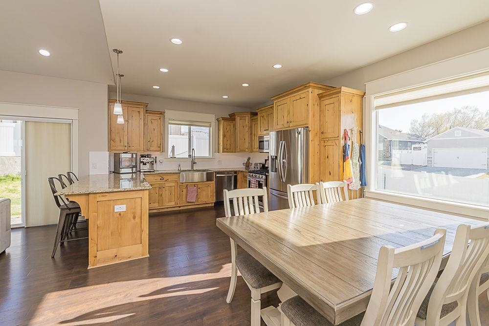 3239 Sphinx Way Rock Springs, WY 82901 - Photo 8 of 41