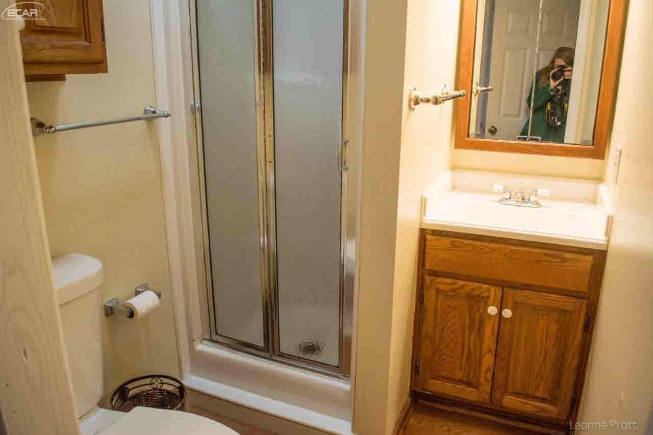 5302 Elms Road Flushing, MI 48433 - Photo 18 of 49 21238845-17.JPG