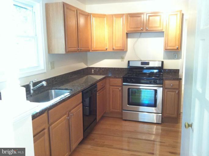 3142 Cofer Road Falls Church, VA 22042 - Photo 5 of 17 Kitchen