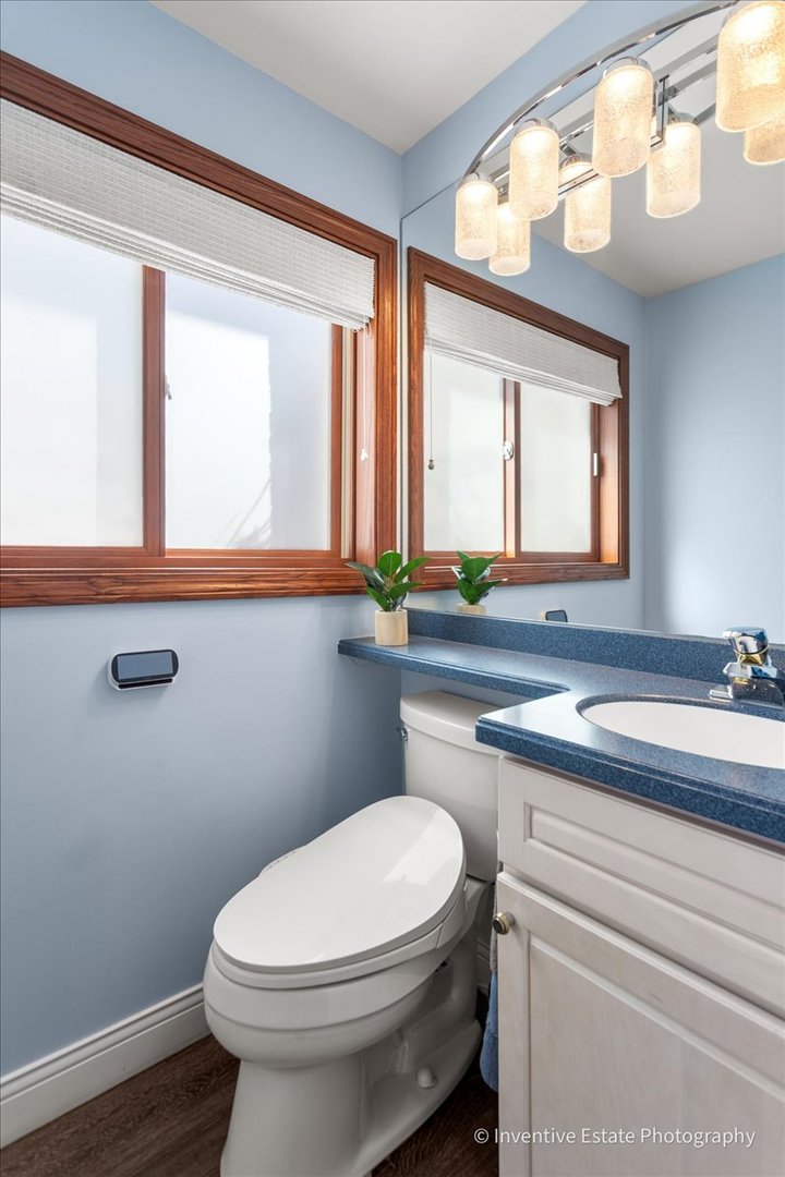 286 Stonegate Road Clarendon Hills, IL 60514 - Photo 19 of 26 Gallery Image 19