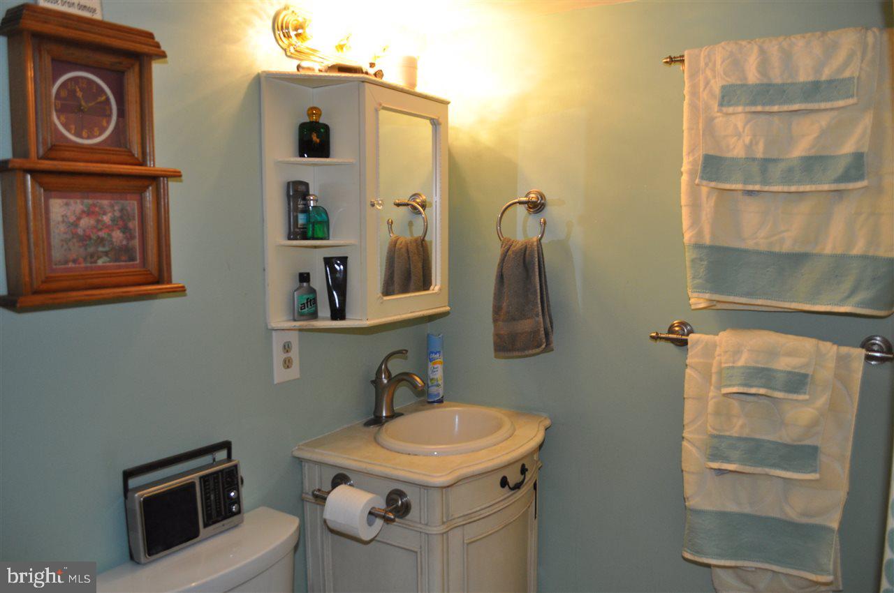 2421 Heather Road York, PA 17408 - Photo 22 of 30 Gallery Image 22