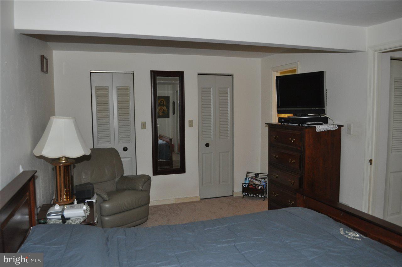 2421 Heather Road York, PA 17408 - Photo 25 of 30 Gallery Image 25