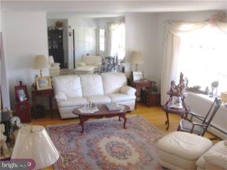 673 Paddock Road Havertown, PA 19083 - Photo 2 of 6