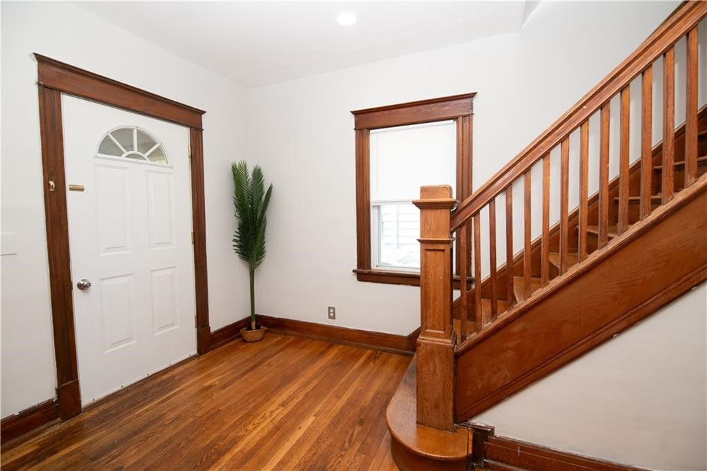 84 Ellicott Street Rochester, NY 14619 - Photo 6 of 41