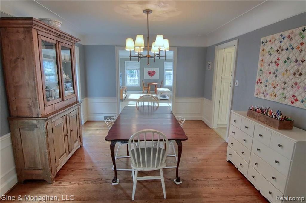 336 Merriweather Road Grosse Pointe Farms, MI 48236 - Photo 7 of 28