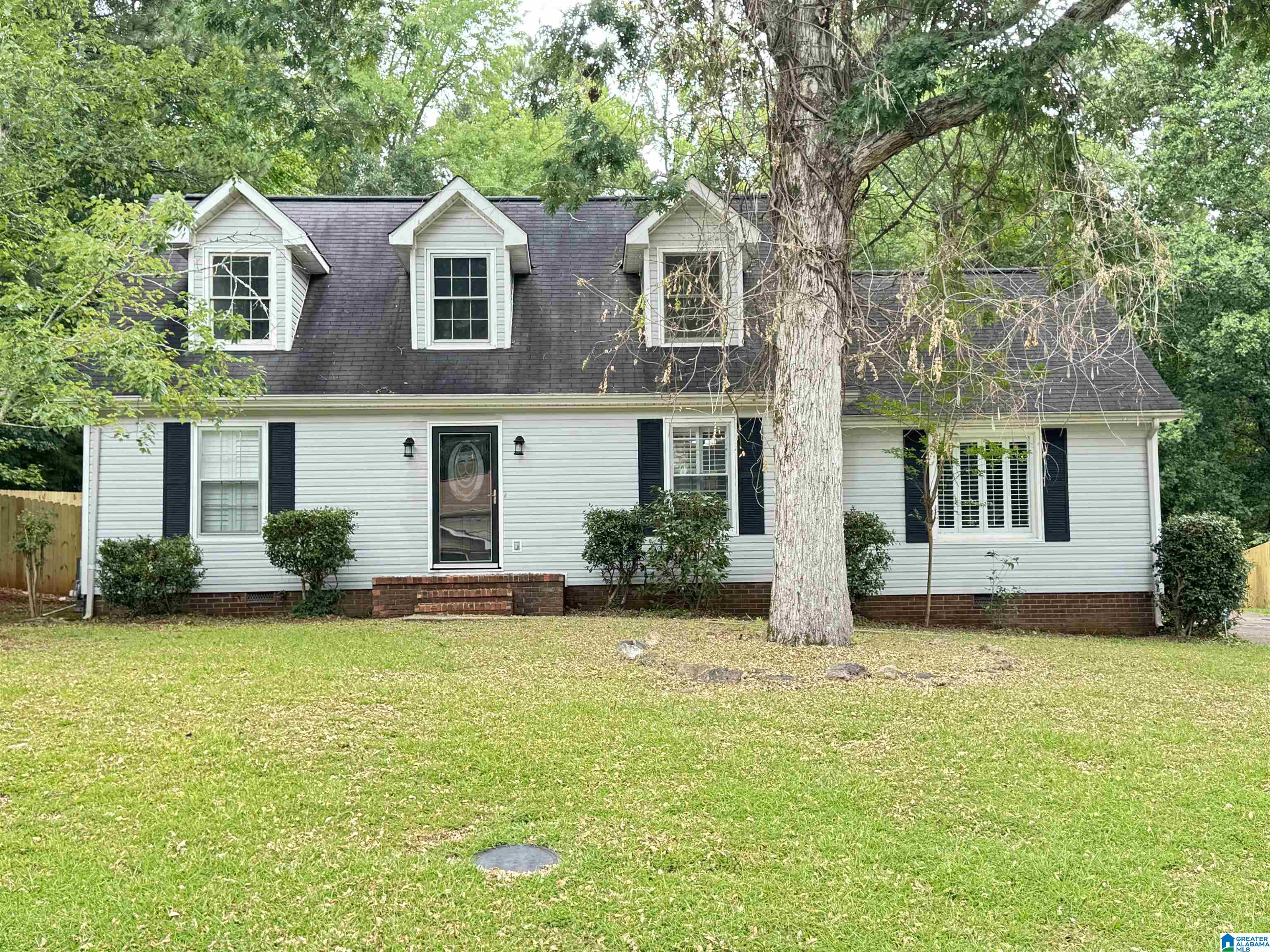 813 Brookhaven Road Anniston, AL 36207 - Photo 1 of 33