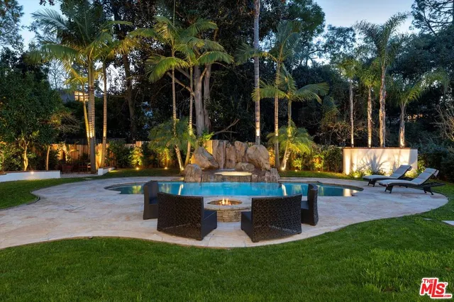 $6,388,000 | 1325 Vía Gabriel, Palos Verdes Estates, CA 90274