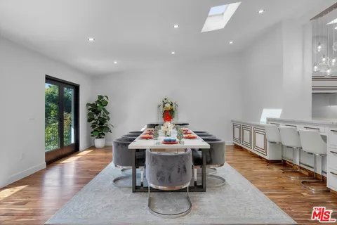 $6,388,000 | 1325 Vía Gabriel, Palos Verdes Estates, CA 90274