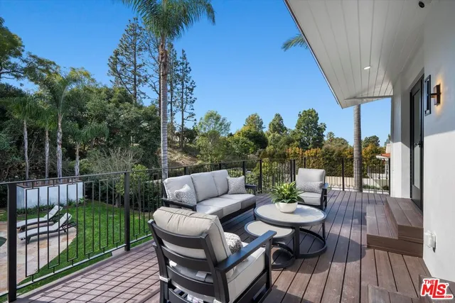 $6,388,000 | 1325 Vía Gabriel, Palos Verdes Estates, CA 90274