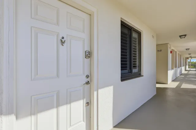 $739,000 | 501 South Seas Drive, Unit 203, Jupiter, FL 33477