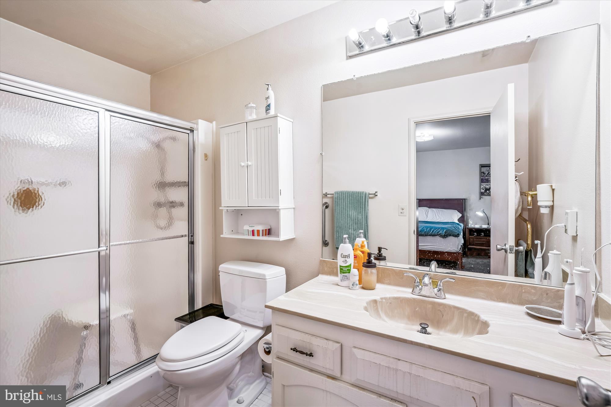 3613 Edelmar Terrace, Unit 131B Silver Spring, MD 20906 - Photo 11 of 24 Primary Bath