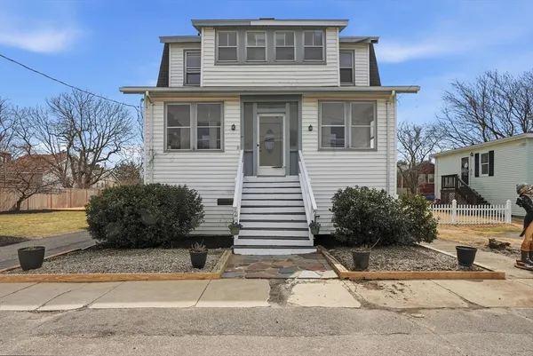 $725,000 | 48 Bates Street, Hull, MA 02045