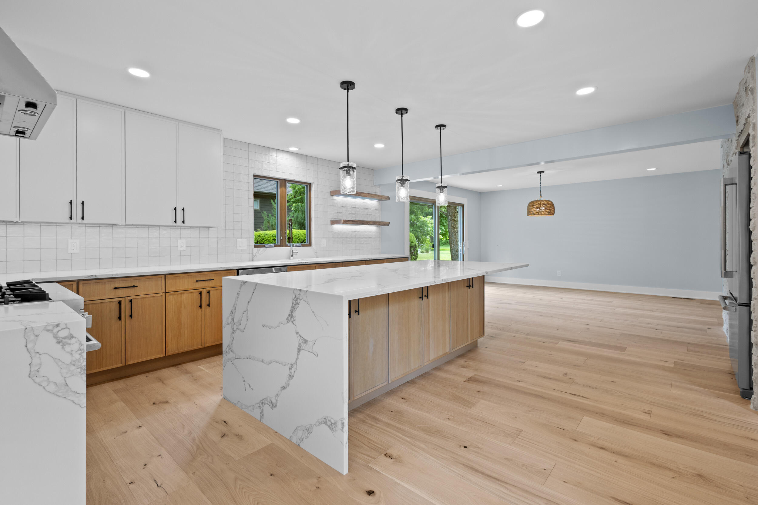 986 Indian Hills Road Fontana, WI 53125 - Photo 22 of 108 Kitchen