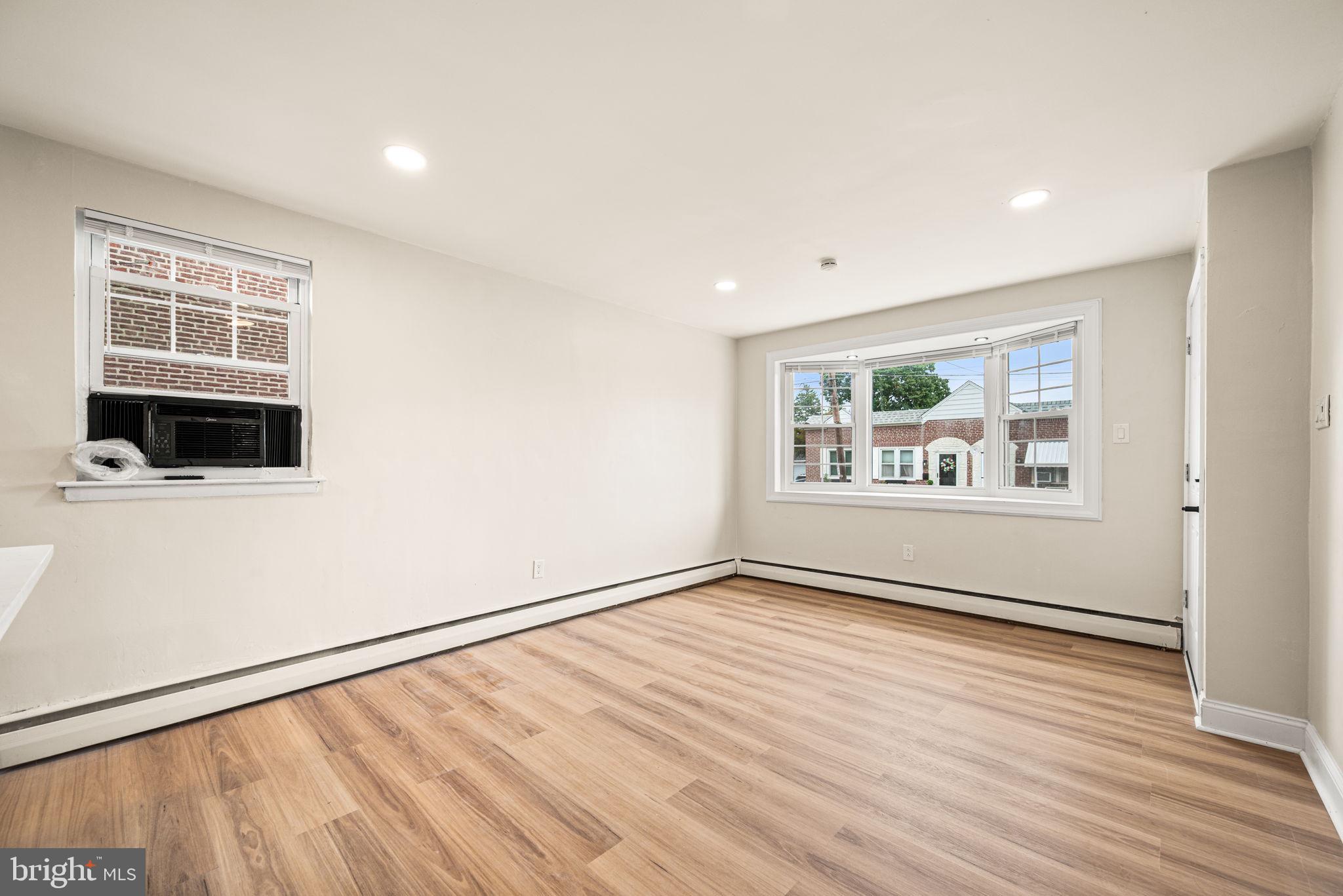 636 Arthur Street Philadelphia, PA 19111 - Photo 9 of 27