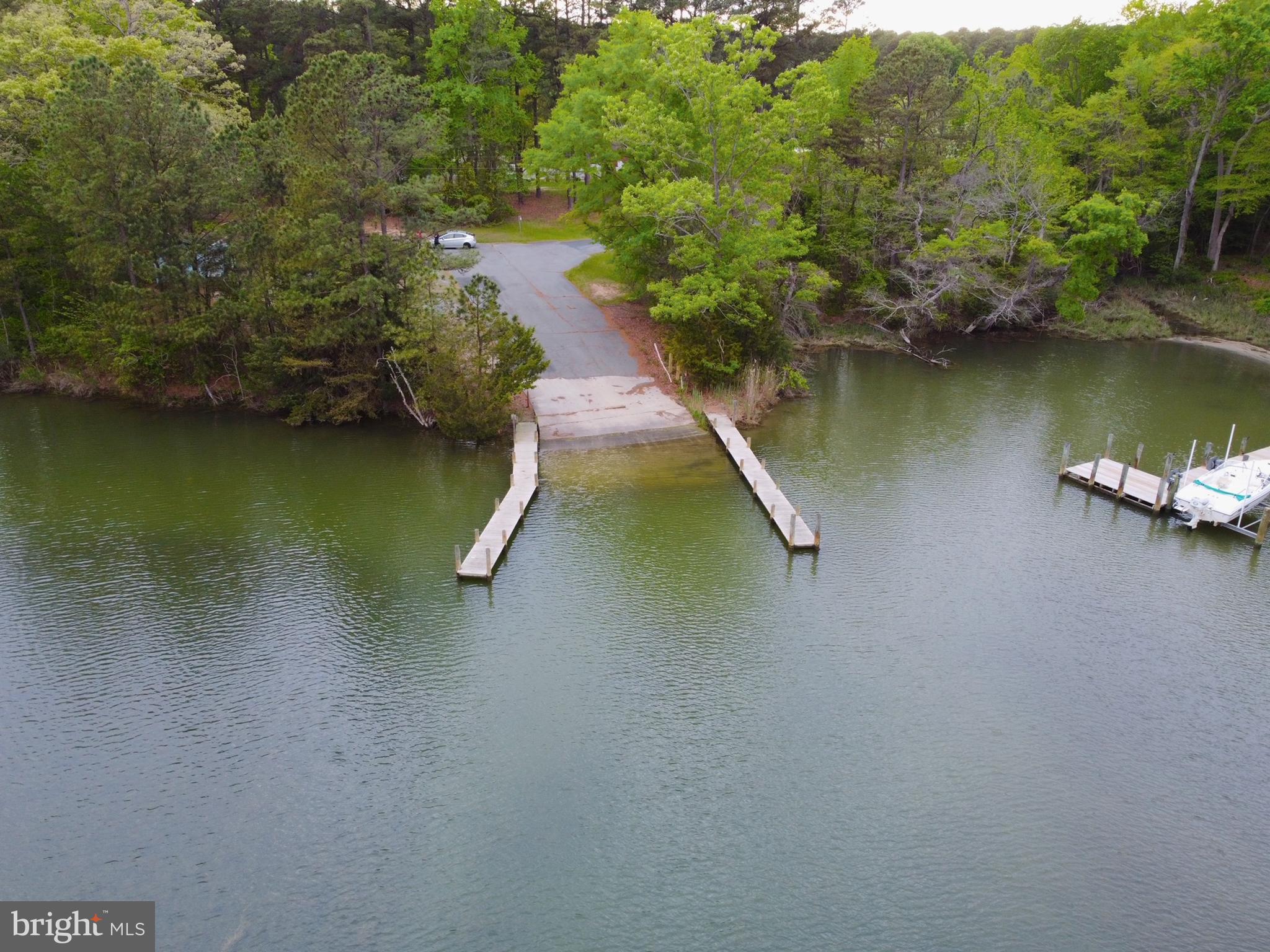 662 North Glebe Road Montross, VA 22520 - Photo 29 of 34 an aerial view of residential houses with outdoor space and lake view