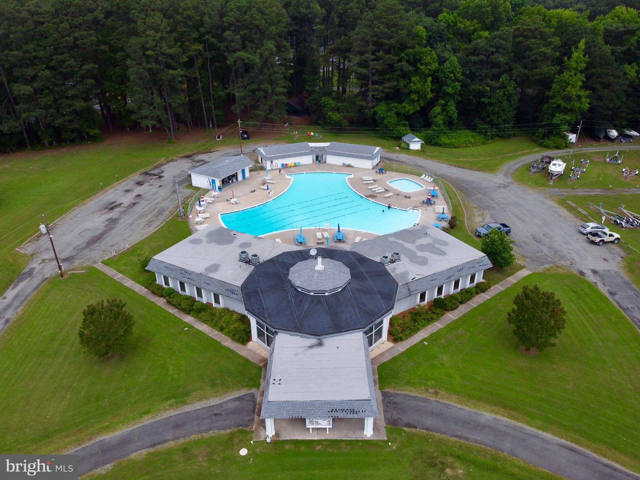 662 North Glebe Road Montross, VA 22520 - Photo 33 of 34 an aerial view of a house with outdoor space