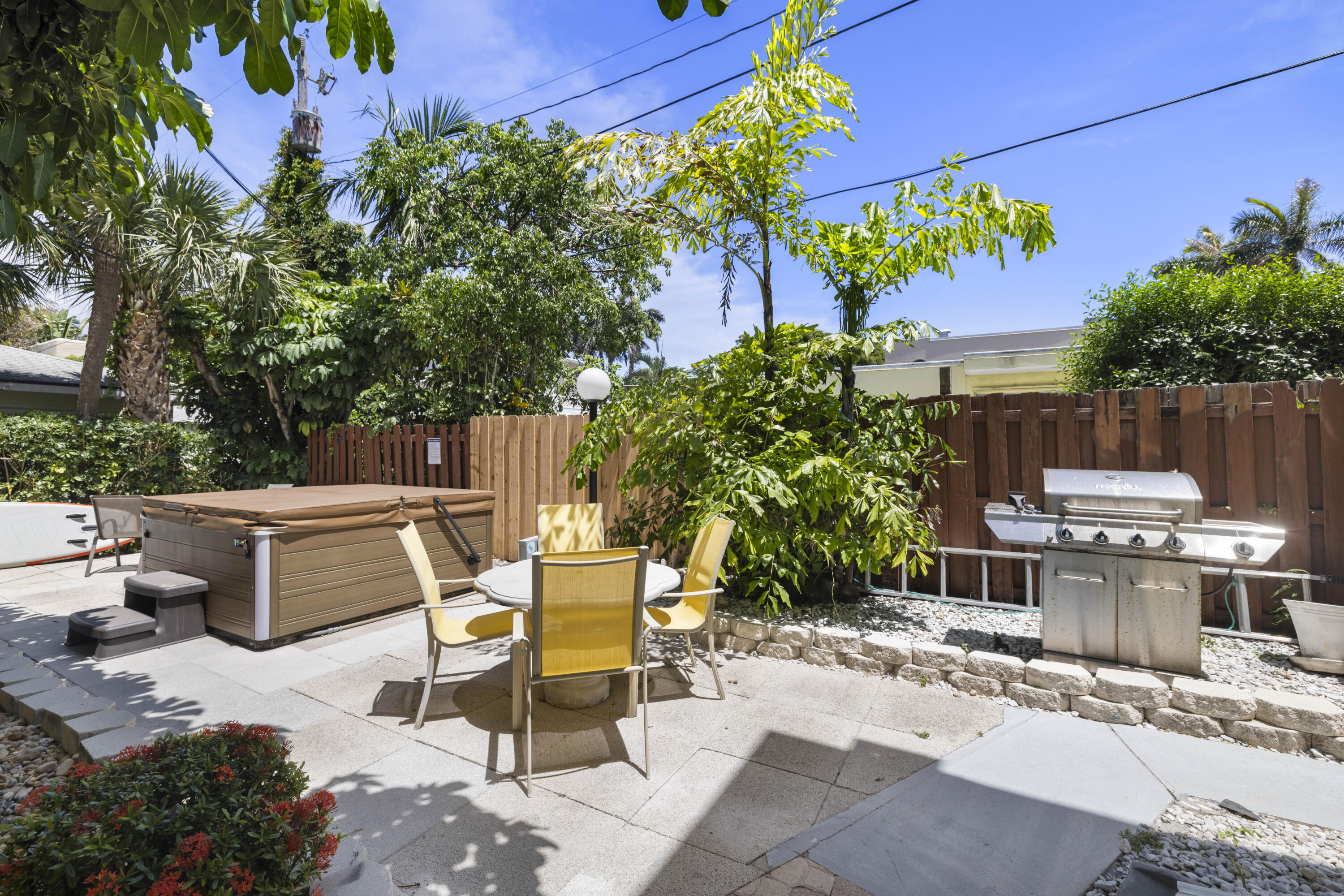 172 North County Road, Unit 4 Palm Beach, FL 33480 - Photo 14 of 26 6B0A6199