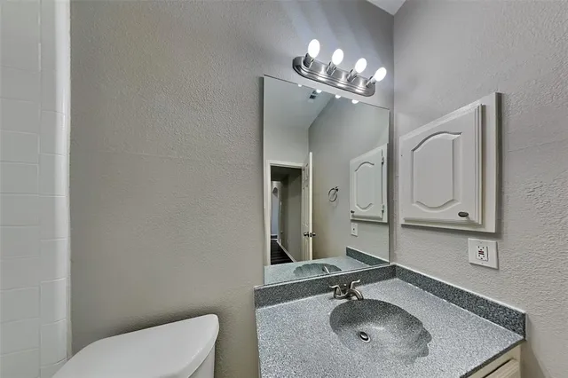 $2,500 | 1609 Blackstone Drive, Carrollton, TX 75007