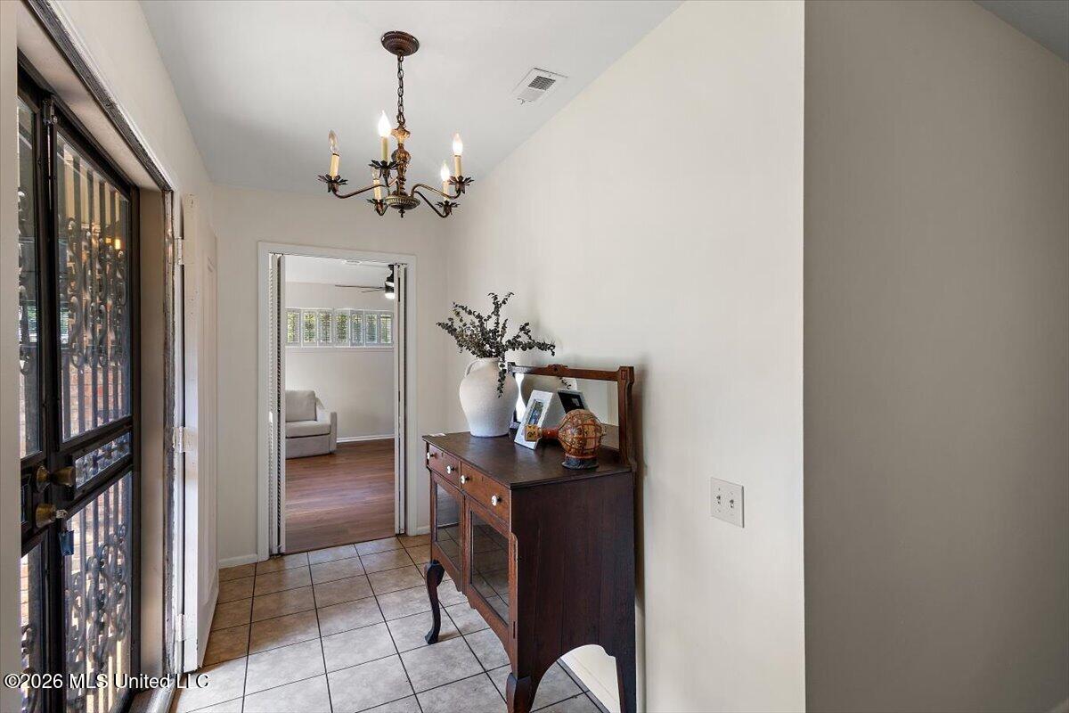 65 Summit Ridge Drive Brandon, MS 39042 - Photo 6 of 30 06-HTP_0184