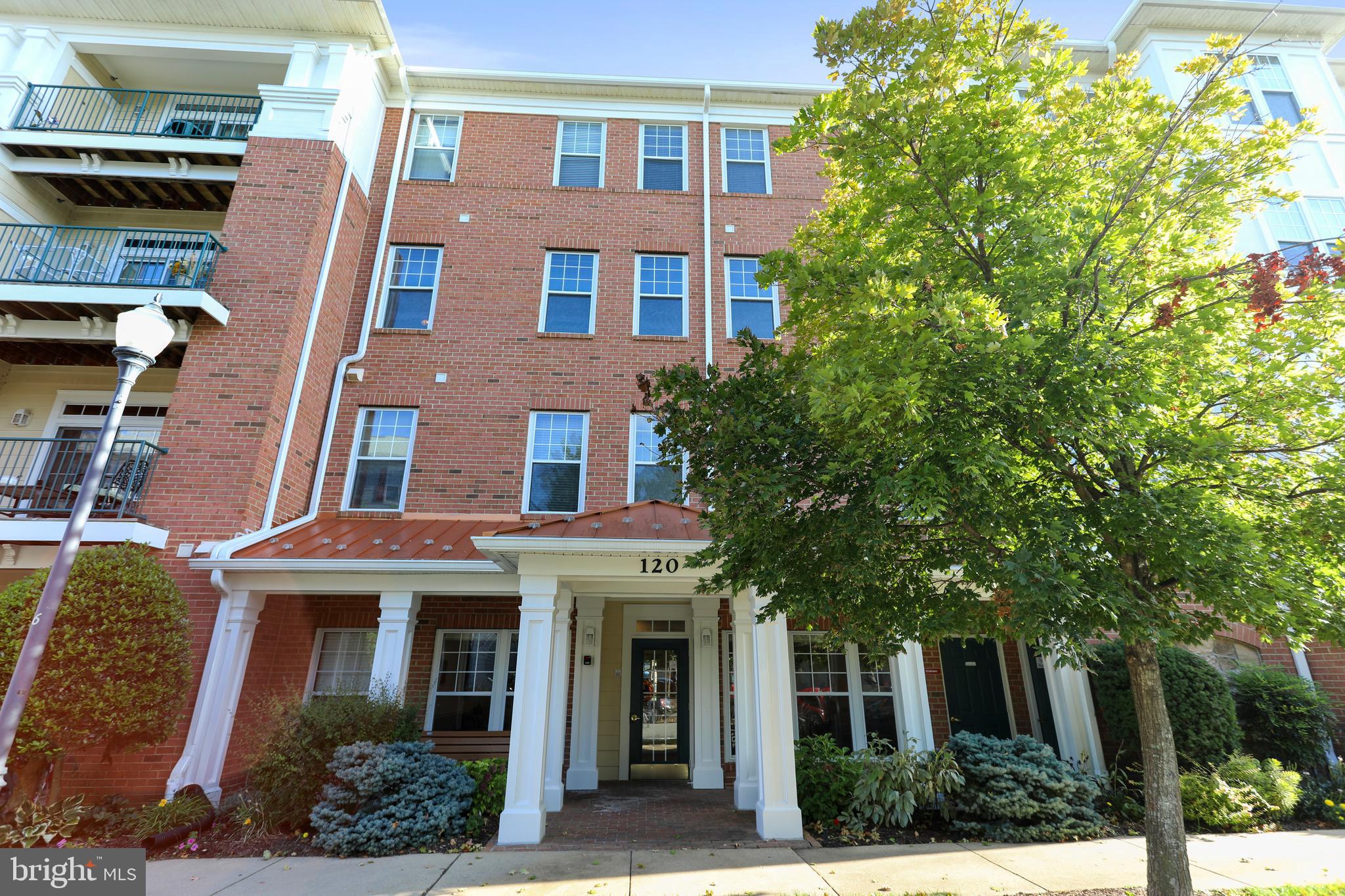 120 Chevy Chase Street, Unit 405 Gaithersburg, MD 20878 - Photo 30 of 34