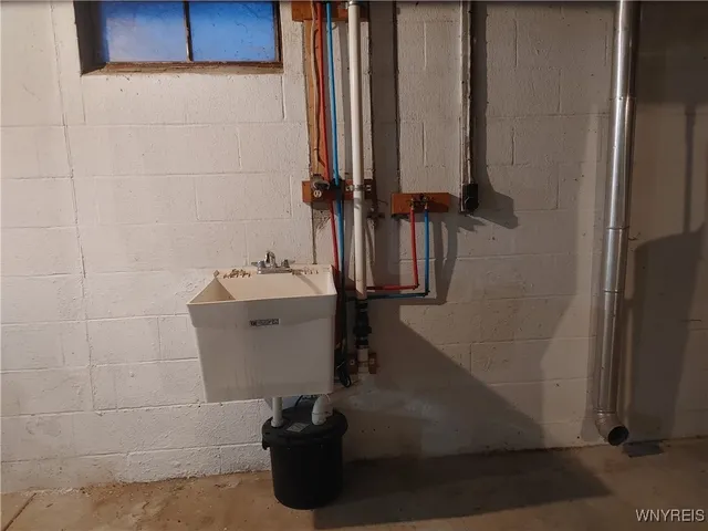 $295,000 | 4750 Schurr Road, Clarence, NY 14031