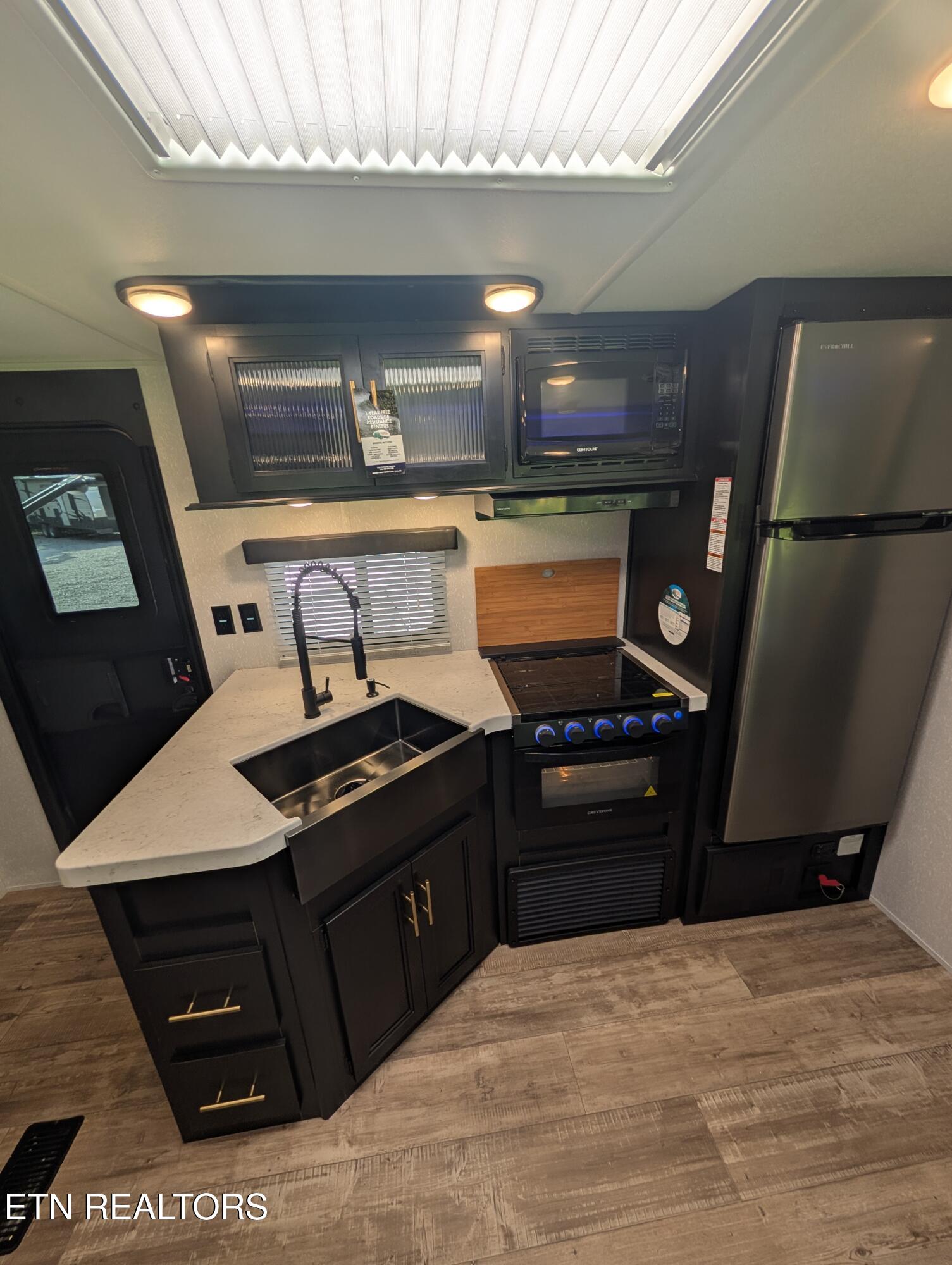 143 Elk Ridge Lane Newcomb, TN 37819 - Photo 12 of 52 PXL_20250815_150640698