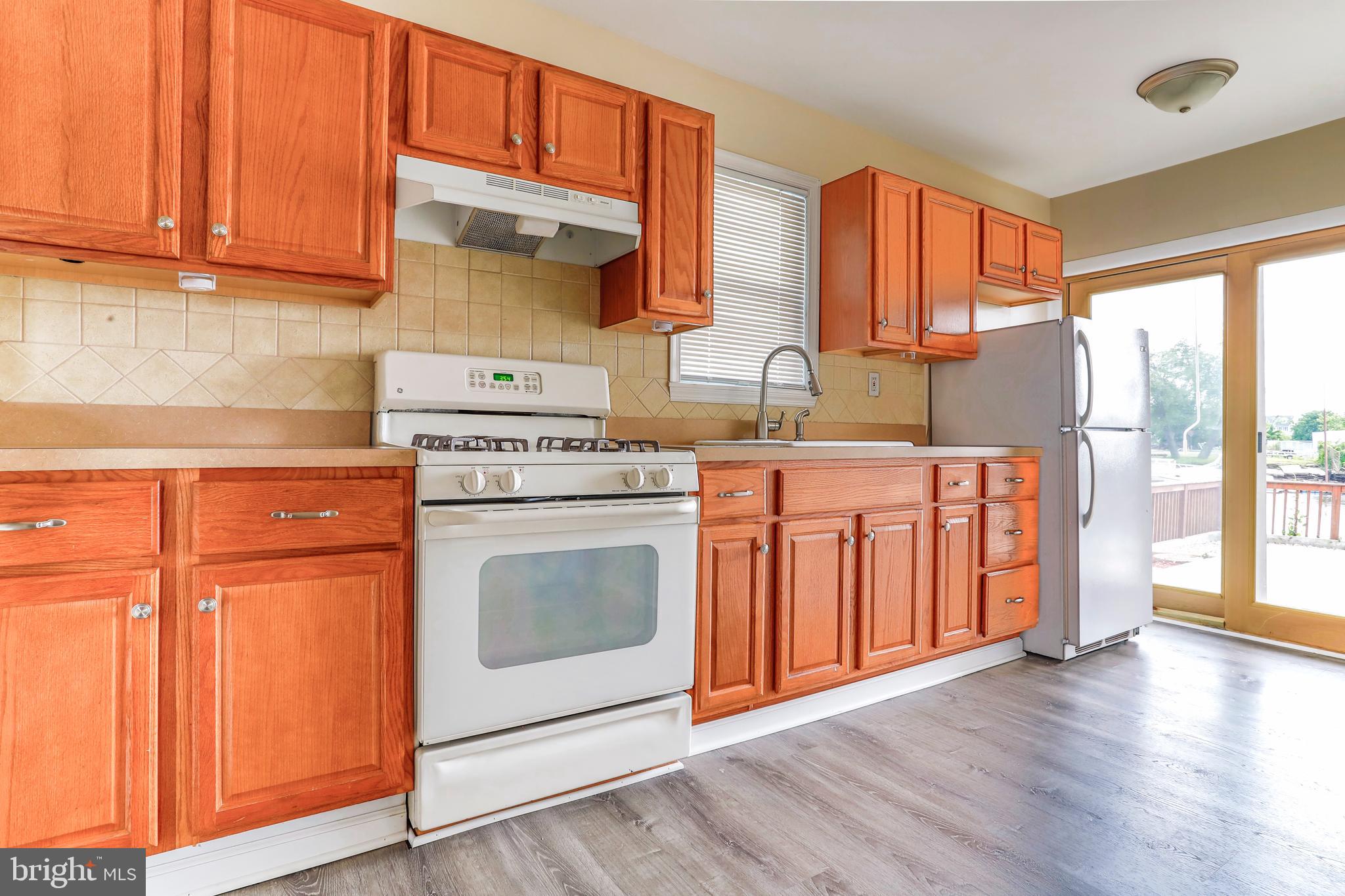 8 Creek Road Brooklawn, NJ 08030 - Photo 16 of 50