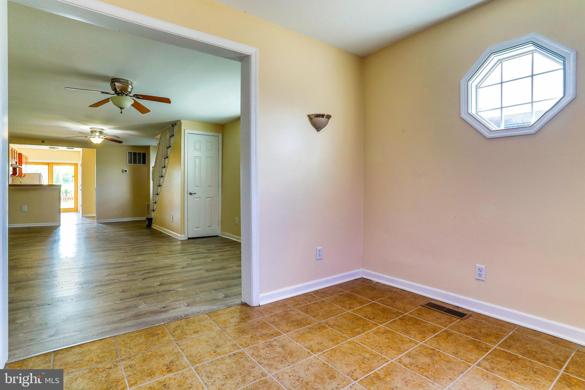 8 Creek Road Brooklawn, NJ 08030 - Photo 34 of 50 Foyer