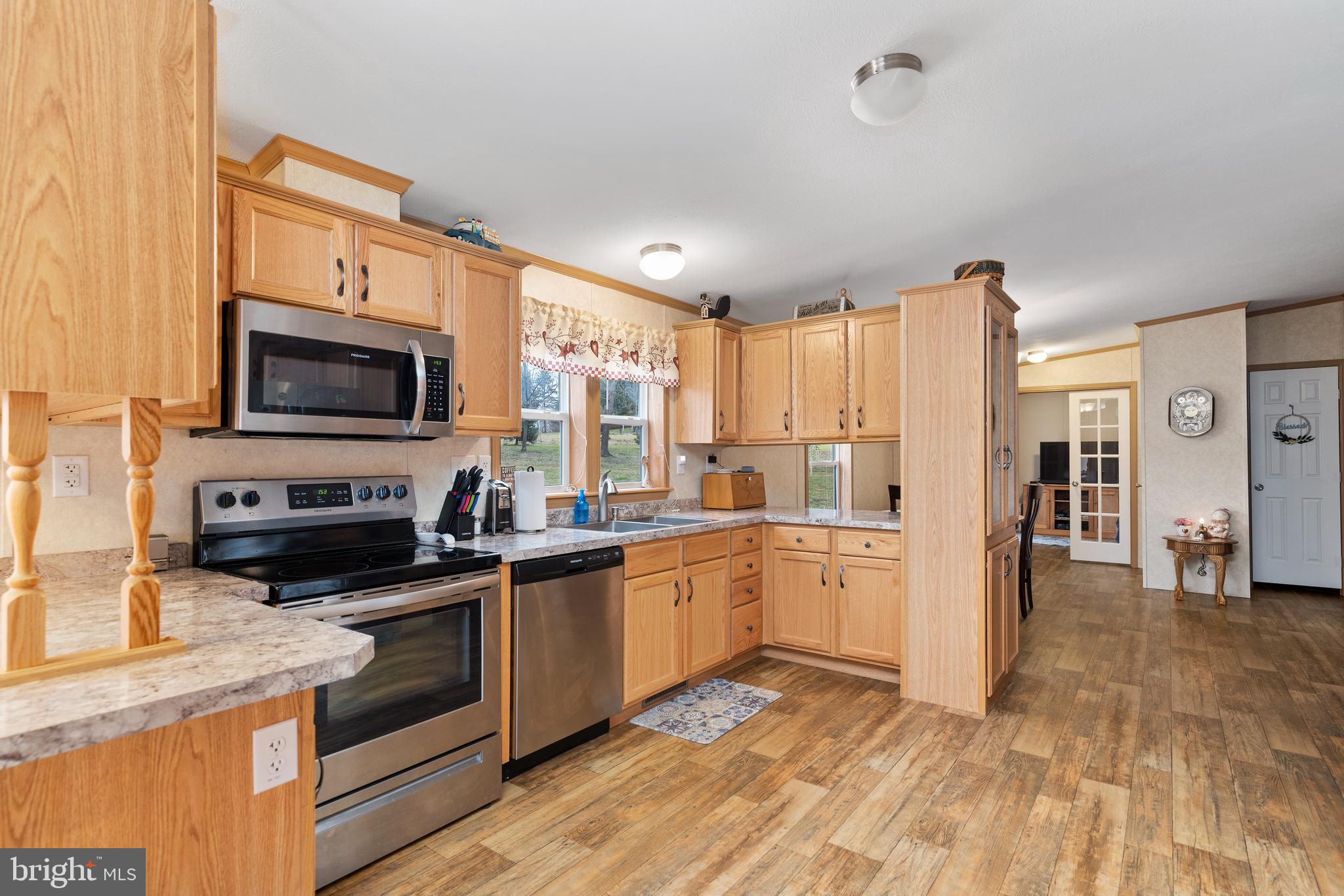 810 Cherry Orchard Road Dover, PA 17315 - Photo 7 of 41