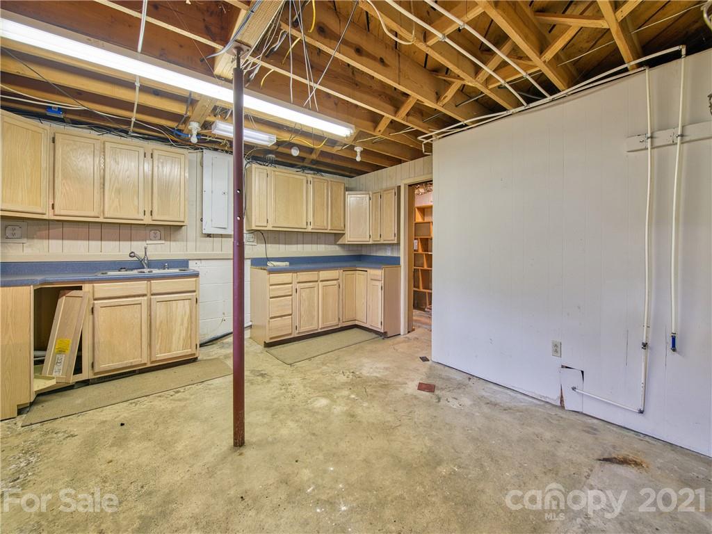 1139 Crabtree Road Waynesville, NC 28785 - Photo 22 of 24 Gallery Image 22