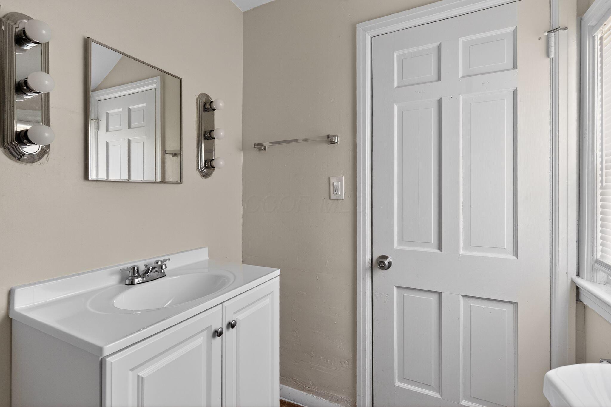 600 South Hampton Road Columbus, OH 43213 - Photo 21 of 30