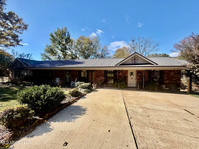$250,000 | 1183 Adams Road, Oakland, MS 38948