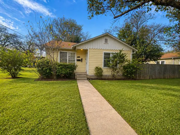 $1,850 | 5400 Harmon Avenue, Unit A, Austin, TX 78751
