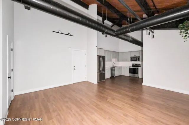 a view of a storage & utility room