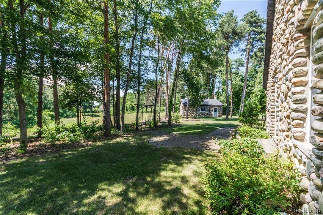 2934 Hadden Road Oakland, MI 48363 - Photo 56 of 60 2934 Hadden-10.jpg