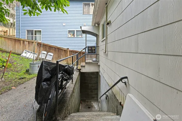 a view of entryway